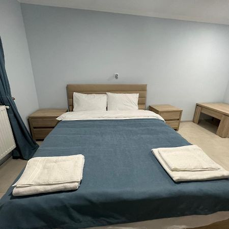 Agora Apartamento Tbilisi Exterior foto