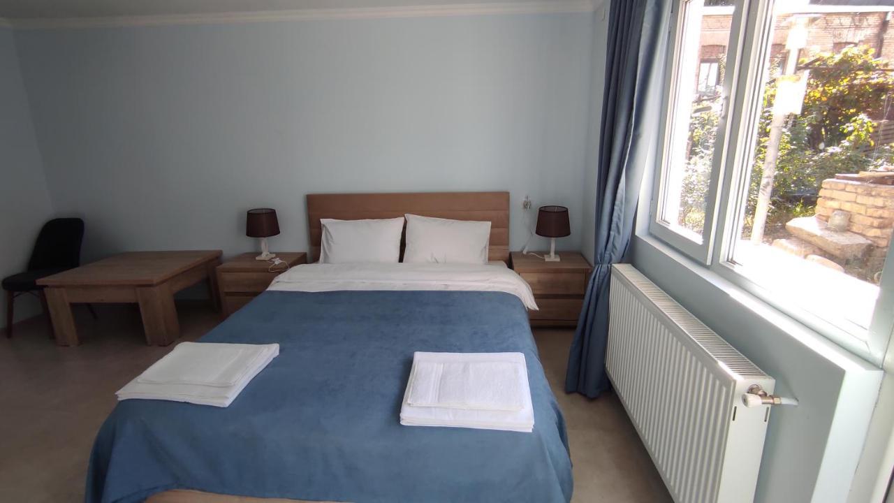 Agora Apartamento Tbilisi Exterior foto
