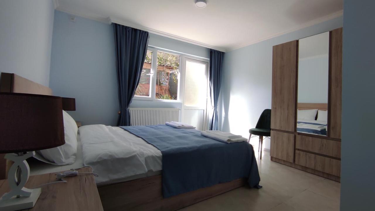 Agora Apartamento Tbilisi Exterior foto