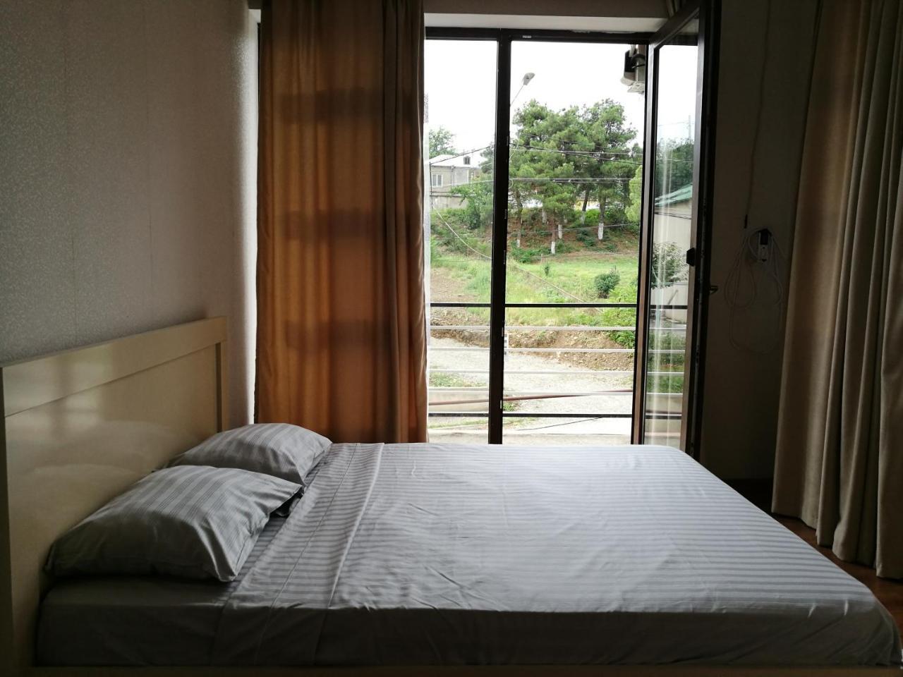 Agora Apartamento Tbilisi Exterior foto